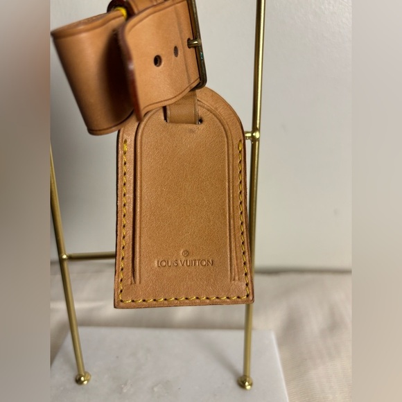 Louis Vuitton Tan Leather Luggage Tag - Picture 3 of 7